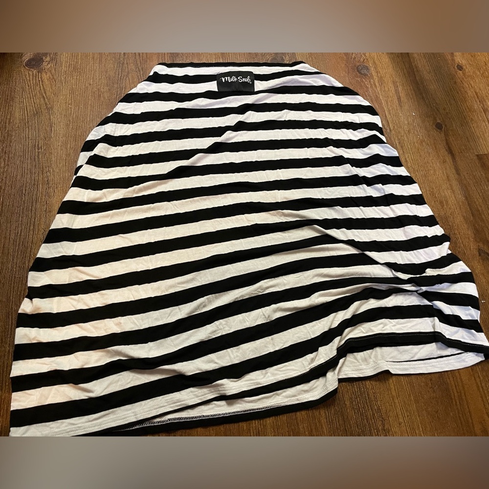 Milk Snob Breast Feeding Cover